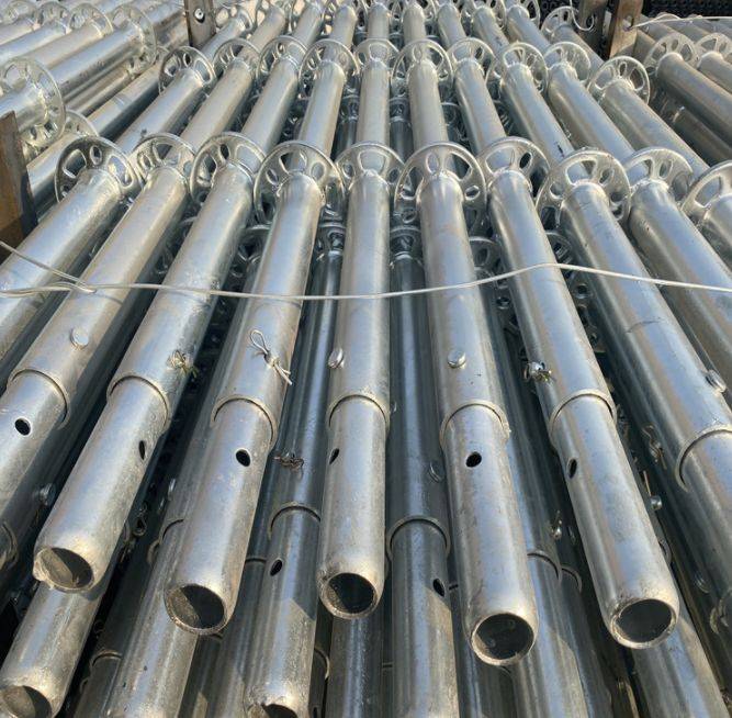 為什么盤扣腳手架比扣件式鋼管腳手架貴了2倍？ (圖2)